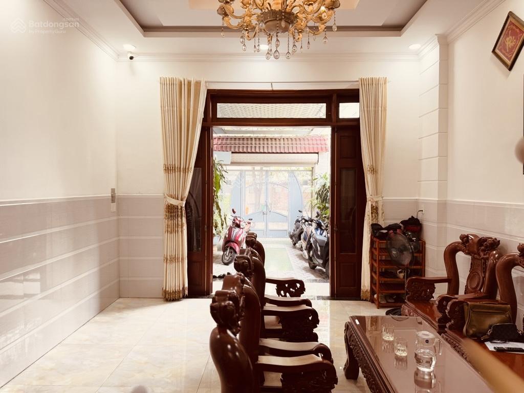 Ngay cao đẳng công thương3 tầngdt 4,7x28đường 10mđỗ xuân hợp,q9 chỉ 14,x tỷ