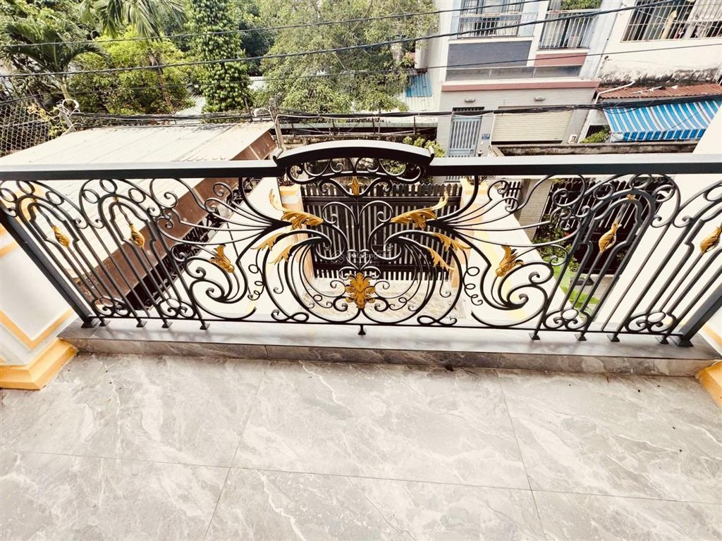 Bán nhà đường 7m thông4 tầng hàng xóm gia hoà dương đình hội, q989m9,8 tỷ