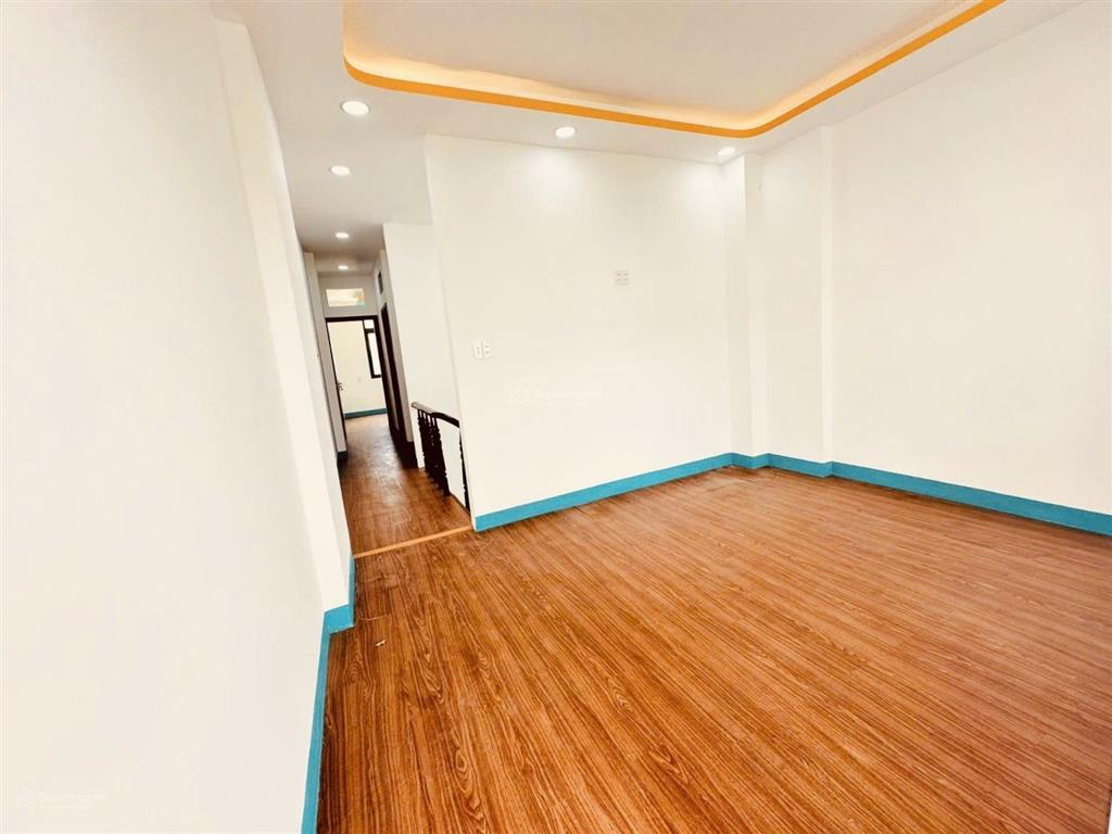 Bán nhà đường 7m thông4 tầng hàng xóm gia hoà dương đình hội, q989m9,8 tỷ