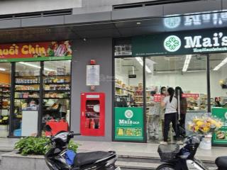 Căn shop chân đế cách sảnh 1 căn, vị trí trung tâm cụm 3200 căn hộ
