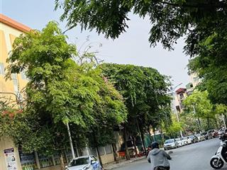 Bán nhà phố hoà mãq.hbtnhà đẹpvài bước ra phốcạnhtrường lê ngọc hân35m25tầng8.3tỷ0933 118 ***