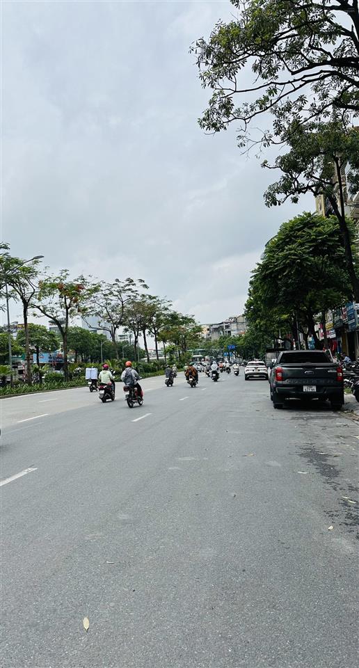 Bán nhà trần khát chân q.hbtvị trí đẹp5m thẳng tắp ra phố ô tô vào nhà 45m2 11.9 tỷ 0933 118 ***