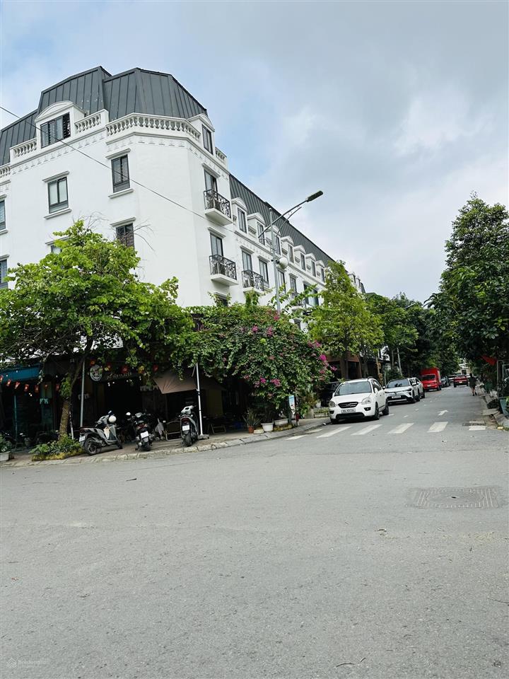Bán nhà liền kề lacasta văn phú q. hà đônglô góc để ở hay kd đều tốt 80m25 tầng. giá thỏa thuận