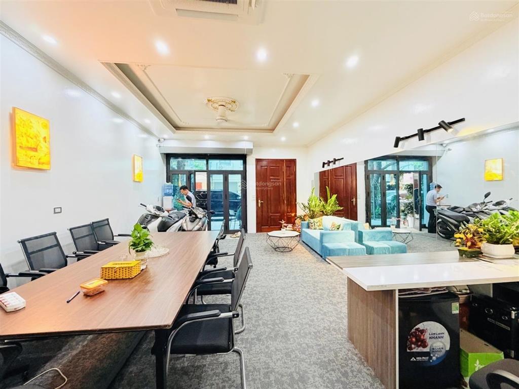 Bán nhà lacasta văn phú q.hà đông hai mặt tiền rộng thoáng  ô tô dừng đỗ  75m2 mt 5m  24.x tỷ