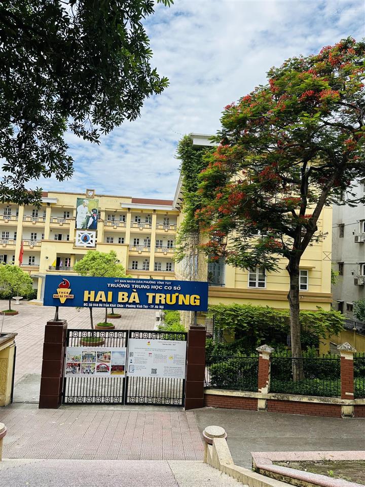 Bán nhà mặt đê trần khát chân q. hbt kd tấp nập gần trường, chợ 24.6m2 5 tầng mt 3.8m 7.8 tỷ