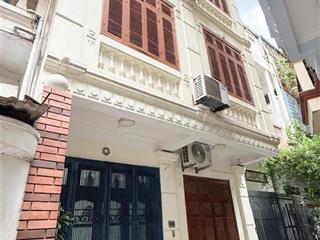 Bán nhà phố lò đúc q. hbt
ô tô đỗ cửa  dân xây chắc chắn mt bề thế  40m2  6 tầng  12.x tỷ nhỏ