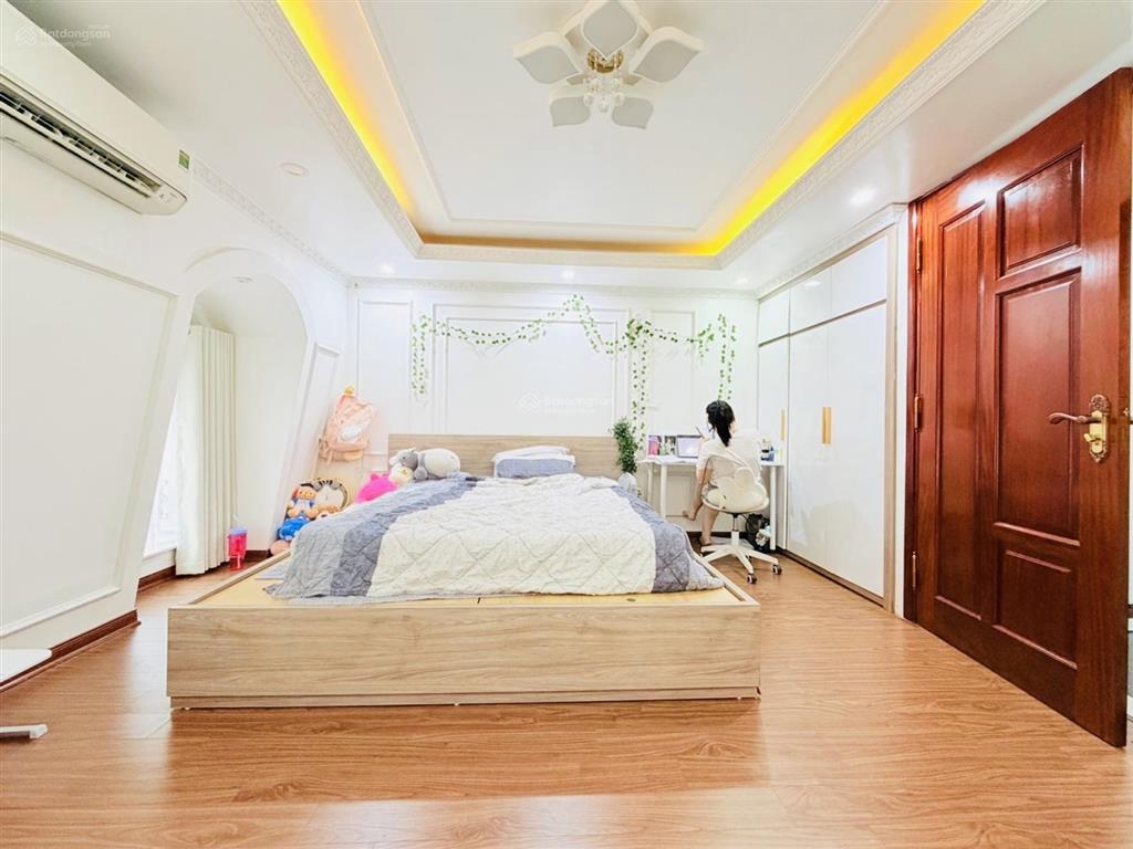 Bán nhà lacasta văn phú q.hà đôngcạnh vườn hoaô tô dừng đỗkd văn phòng 75m25 tầngmt 5m23.x tỷ