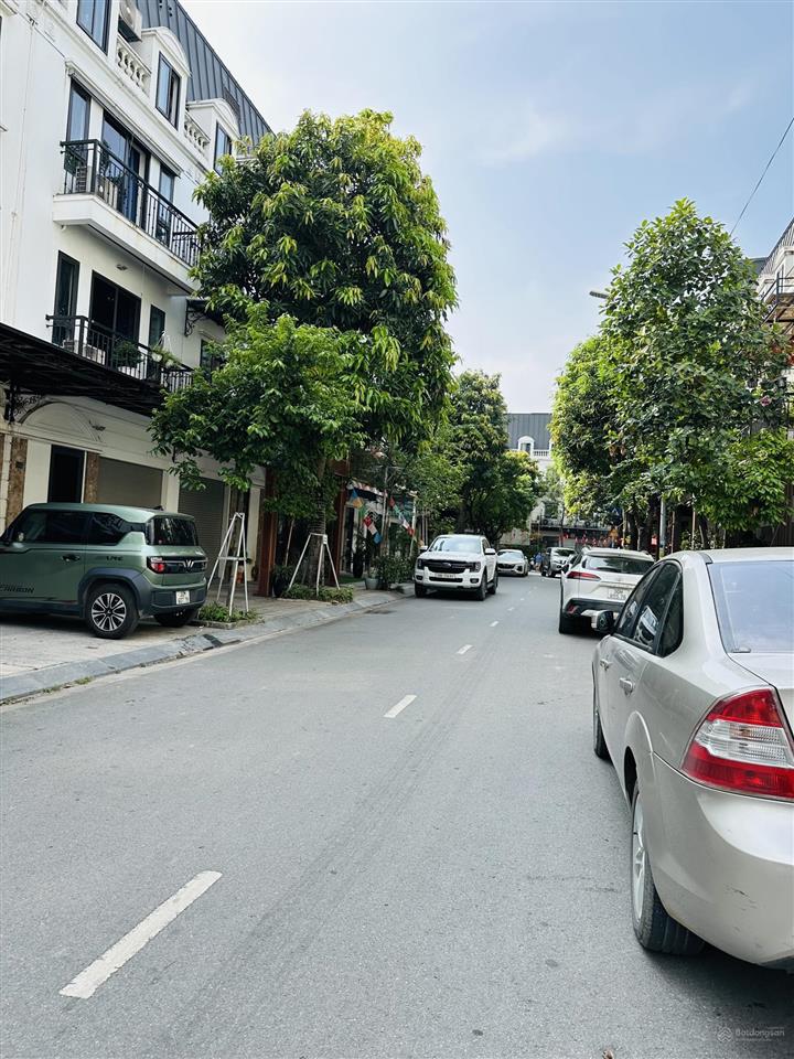 Bán nhà lacasta văn phú q.hà đôngcạnh vườn hoaô tô dừng đỗkd văn phòng 75m25 tầngmt 5m23.x tỷ