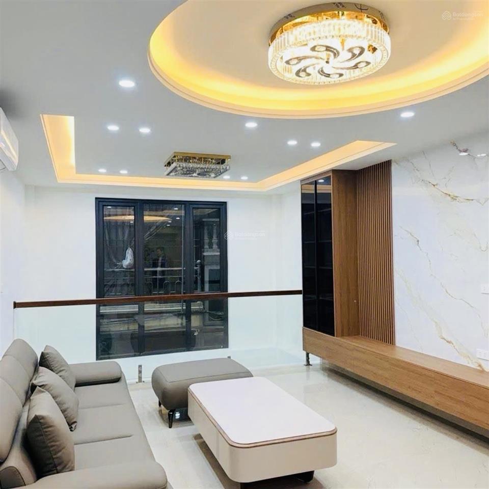 Bán nhà p.lò đúc q. hbt nhà đẹp thang máy một nhà ra phốtiện ích phố cổ 37m2 5 tầng 9.6 tỷ