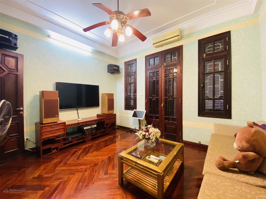 Bán nhà phố trần đại nghĩaq.hbtphân lôô tô dừng đỗcạnh đh bách khoa
75m25 tầngmt 5.5m24.6 tỷ
