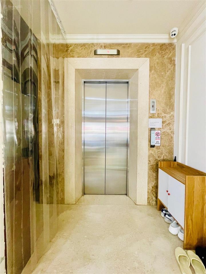 Bán nhà mặt phố nguyễn du phố vip q. hbt  vỉa hè rộng  kd đỉnh cao  50m2  mt 4m 7 tầng  50 tỷ