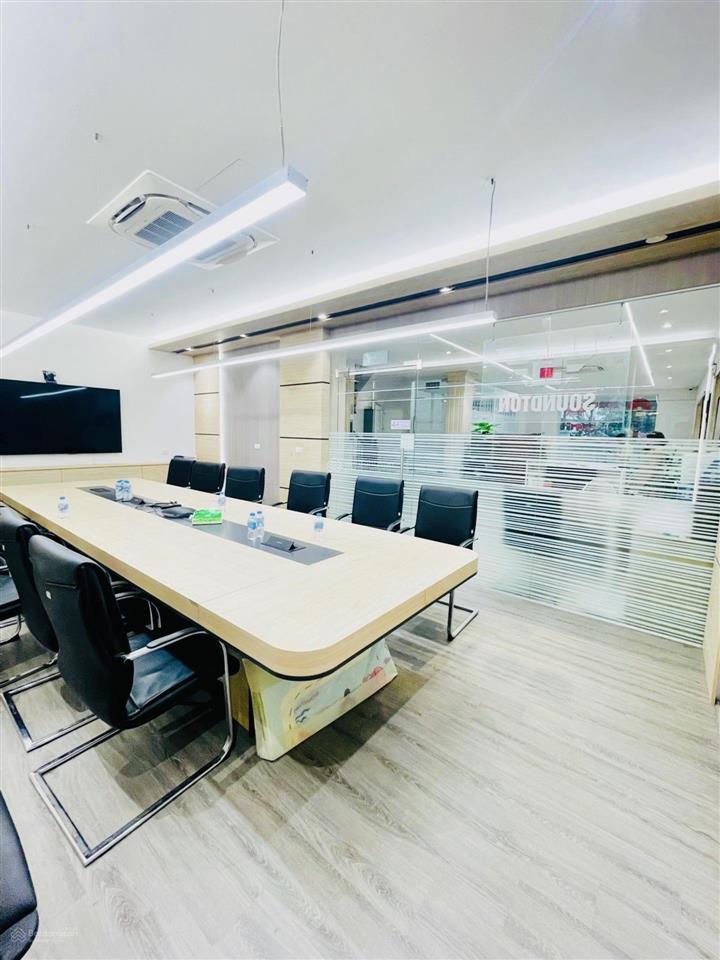 Bán căn góc mặt đường lớn
lacasta  kđt văn phú q. hà đông  78m2 5 tầng  mt 12m  26,5 tỷ còn tl