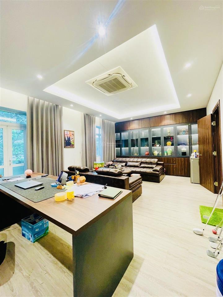 Bán căn góc mặt đường lớn
lacasta  kđt văn phú q. hà đông  78m2 5 tầng  mt 12m  26,5 tỷ còn tl
