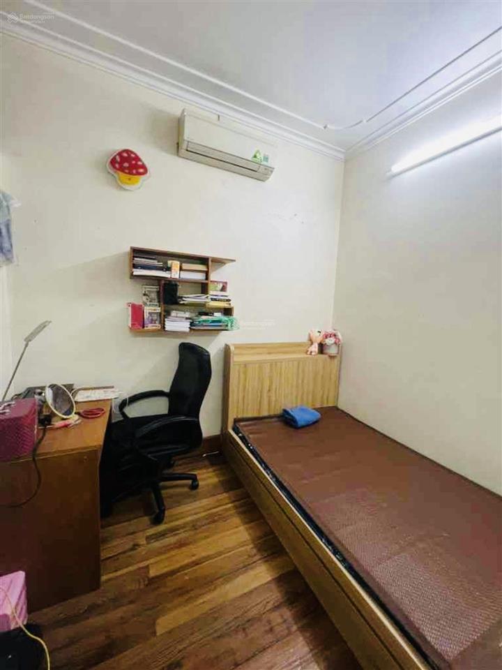 Bán nhà phân lô gần trường mầm non lạc trungq. hbt  ngõ thông 2 chiều 45m23 tầng10.3 tỷ có tl