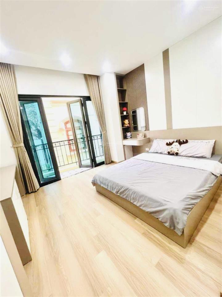 8.2tỷbán nhà phố lạc trung q.hbt nhà đẹp full nội thất
lô gócngõ thôngô tô đỗ cửa33m25 tầng