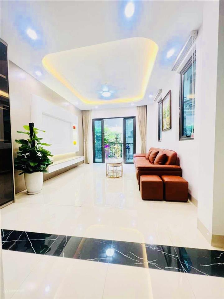8.2tỷbán nhà phố lạc trung q.hbt nhà đẹp full nội thất
lô gócngõ thôngô tô đỗ cửa33m25 tầng
