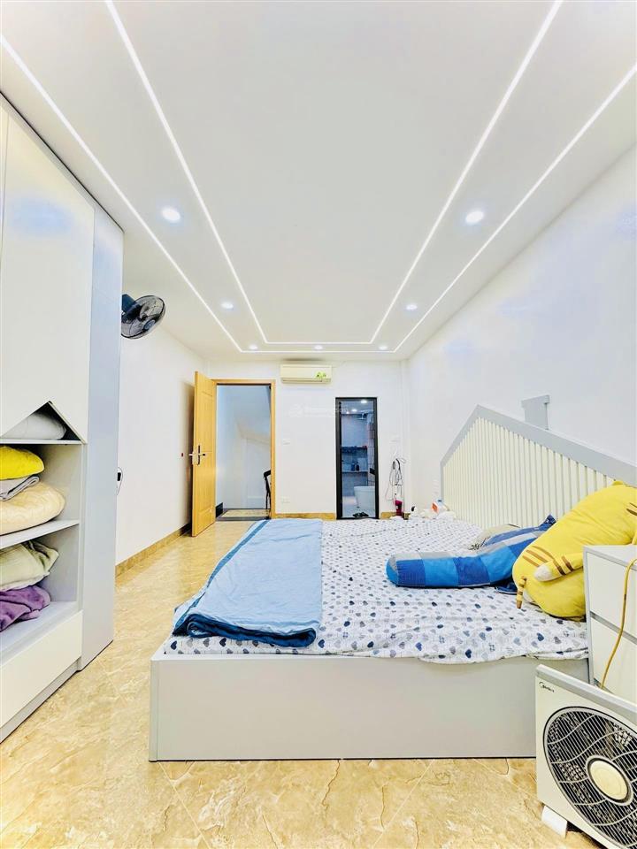 9,5 tỷ bán nhà phố thanh nhànvõ thị sáu q.hbt nhà đẹp dân xâyfull nội thấtgần ô tô 33m25 tầng