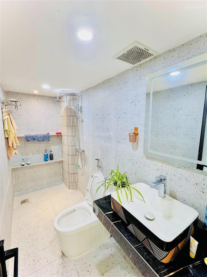 9,5 tỷ bán nhà phố thanh nhànvõ thị sáu q.hbt nhà đẹp dân xâyfull nội thấtgần ô tô 33m25 tầng