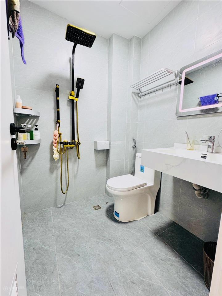 Bán nhà phố thi sách q.hbtnhà đẹp20m ra phố  cạnh trường lê ngọc hân
33m25tầng 7.9 tỷ (có tl)