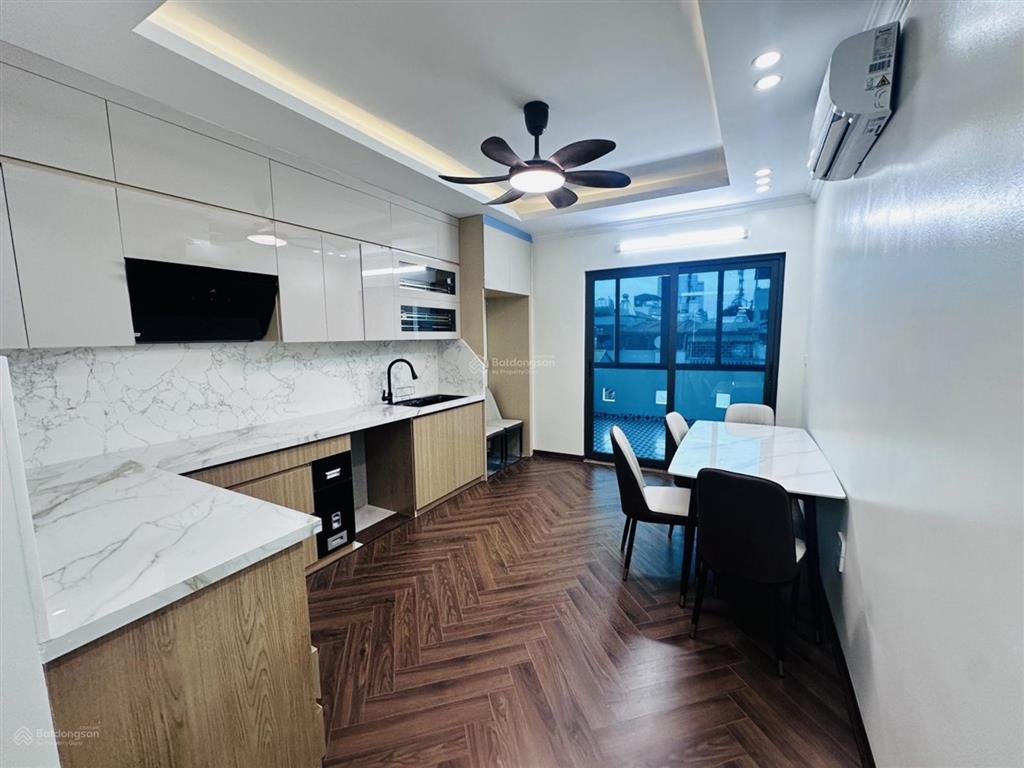 Một nhà ra phốphố lương yênq.hbt  nhà mới 6 tầng thang máy full nội thất 55m2  nhỉnh 13 tỷ