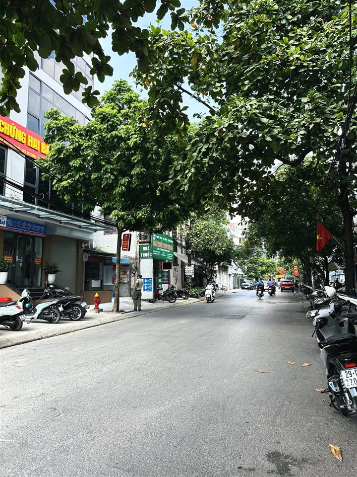 Bán nhà phân lô lạc trung q. hbt  ngõ to như phố  nhà hai mặt ngõ 78m2  mt 5m  23 tỷ (có tl)