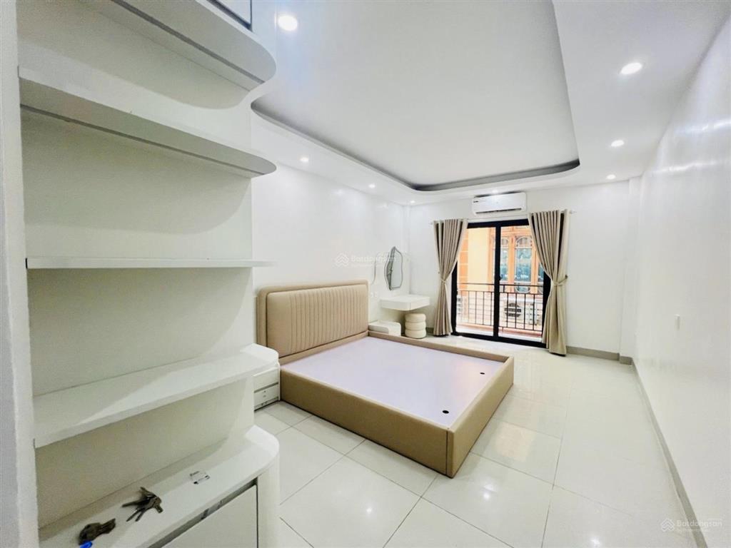 Bán nhà phố minh khaiq.hbt ngõ thẳng tắp30m ra phốgần tttm chợ mơ38m25 tầngtm11.6 tỷ (có tl)