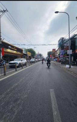 Nhà 2 tầng  dt 110m2  ngang 5m vị trí đường nguyễn thị thập q7, thông ra chợ tân mỹ