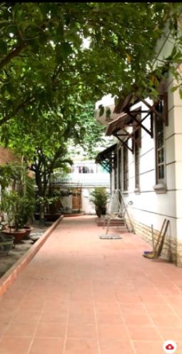 Biệt thự sân vườn q7 ô tô ngủ trong nhà diện tích lớn 250m2 ngang 16m hiếm