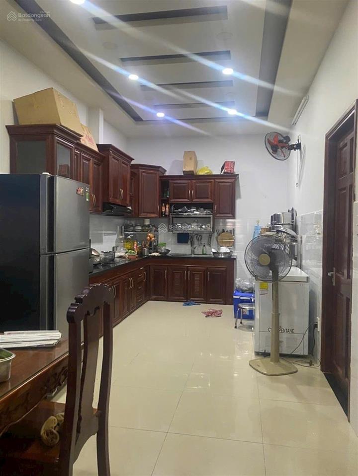 Nhà 3 lầu ngang 7m hiếm tân thuận q7 đường số 17 khu dân cư an ninh  dt 6,66 x 16,5m