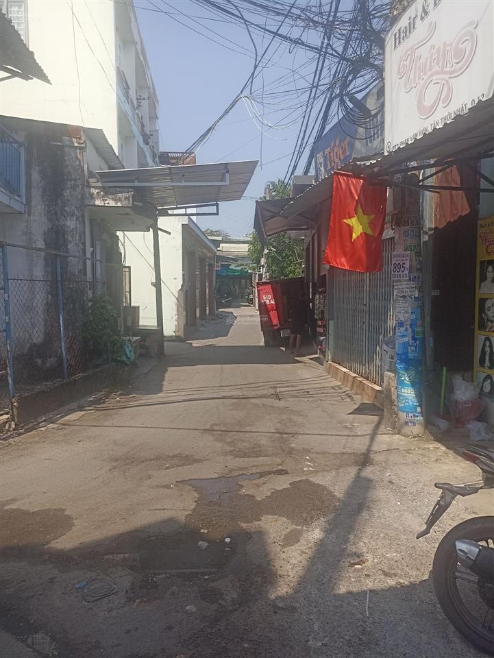 Hxh  2 tầng  90m2  có dòng tiền phan văn hớn q12  chỉ 6 tỷ