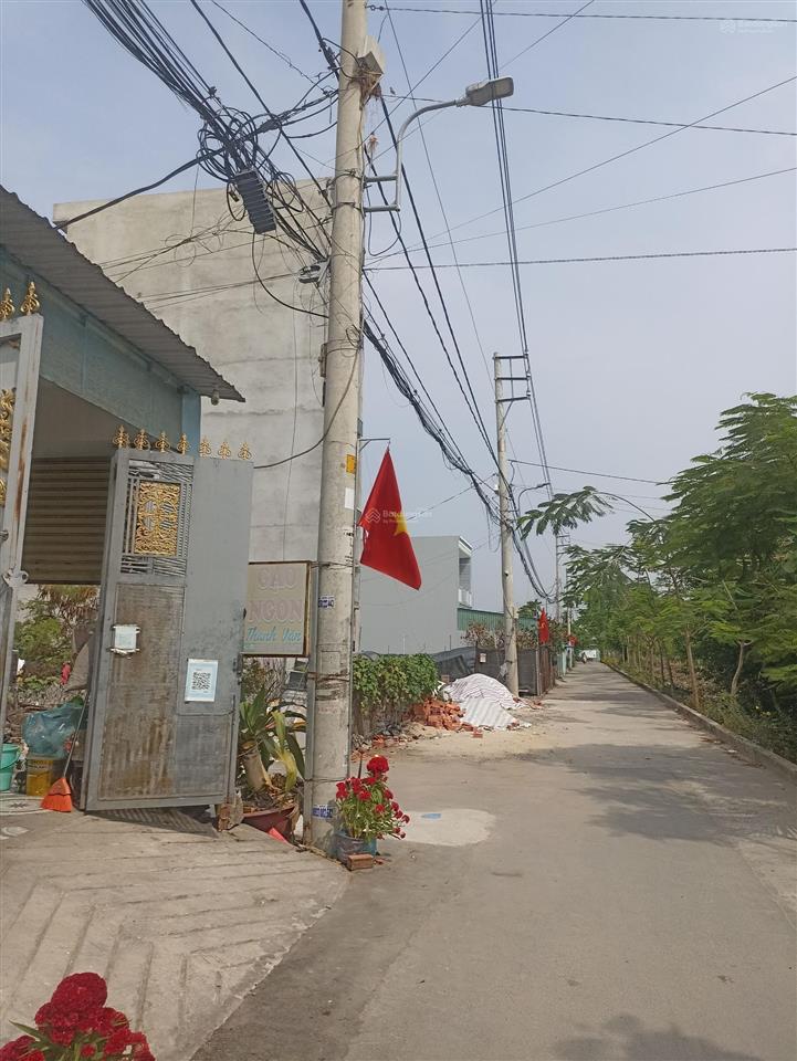 Hxt  căn góc  4 tầng  80m2  6. x tỷ (thương lượng)