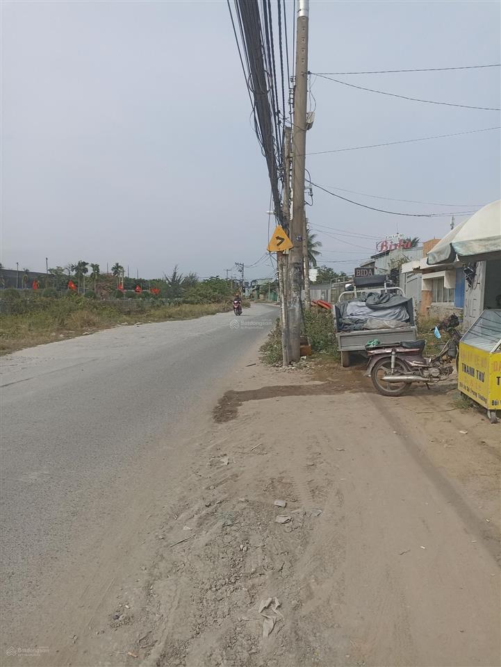 Hxt  căn góc  4 tầng  80m2  6. x tỷ (thương lượng)