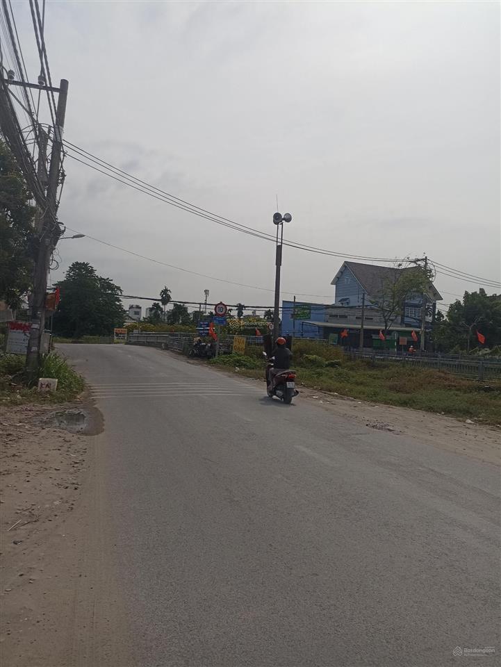 Hxt  căn góc  4 tầng  80m2  6. x tỷ (thương lượng)