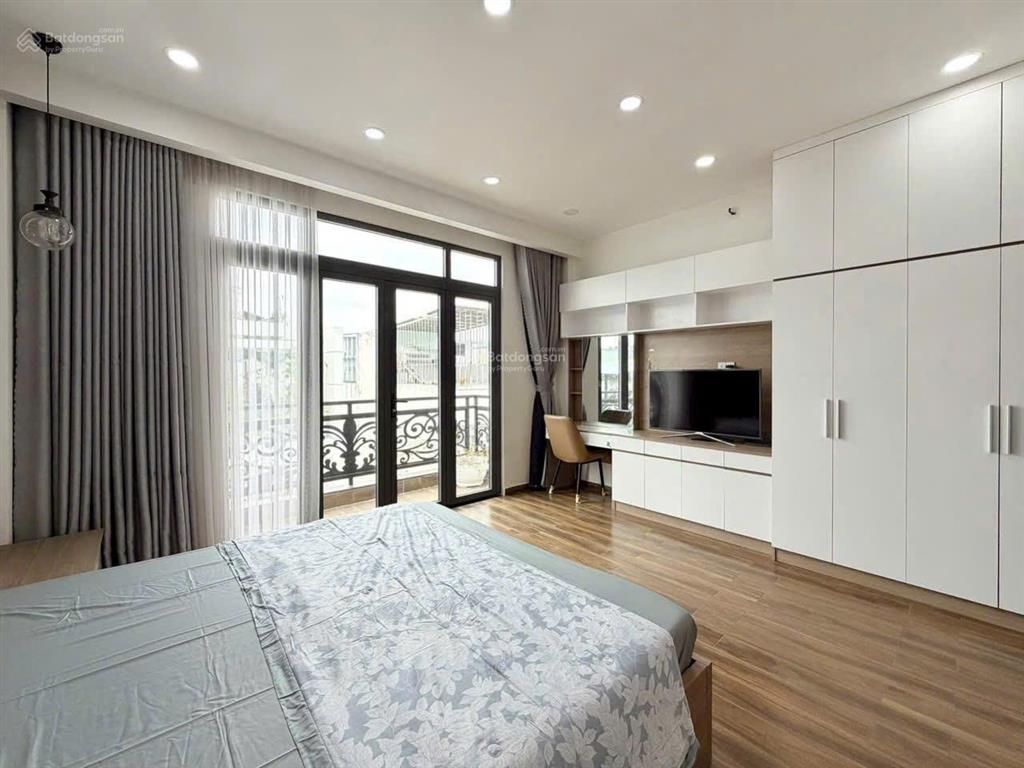 Sát mặt tiền, nhà đẹp, 5 tầng, hẻm vip phan đăng lưu, phú nhuận  (7x12) cn 82m2  giá 24.7 tỷ