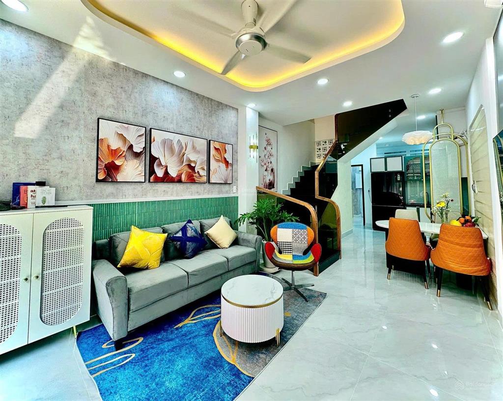 Nhà phú nhuận gần phan xích long  2 mặt hẻm thoáng, (4.5*11) 50m2, nở hậu, 4 tầng, giá dưới 8 tỷ