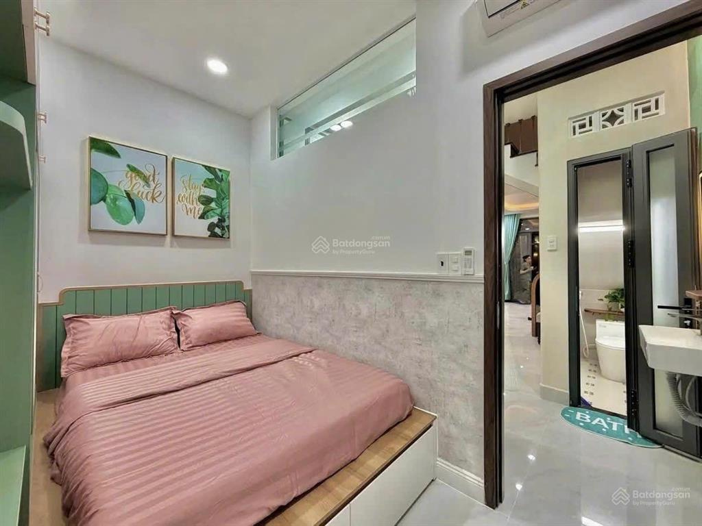 Nhà phú nhuận gần phan xích long  2 mặt hẻm thoáng, (4.5*11) 50m2, nở hậu, 4 tầng, giá dưới 8 tỷ