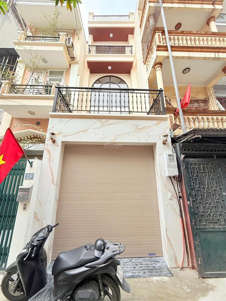 Nhà tt đống đa  ôtô đỗ cửa  dt 84m2  6 tầng, gần đường lớn phan văn trị sắp mở. 2x tỷ