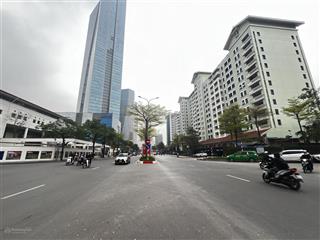 Nhà đào tấn khu dân trí cao. 70m2  21.5 tỷ , thiết kế hiện đại, thiết bị nhập khẩu..