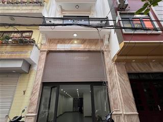 Nhà vị trí siêu đẹp 60m2  7 tầng phố kim đồng ô tô đỗ cửa, 2 mặt thoáng.29.8 tỷ