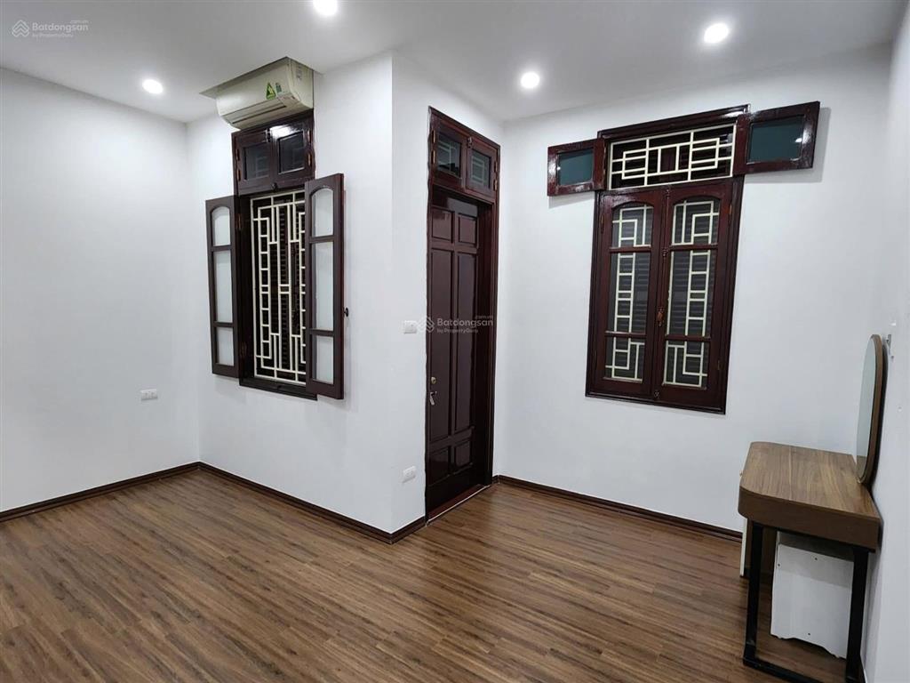 Chính chủ bán căn bán biệt thự( neo  classical) gần hồ đền lừ 53m2  15.8tỷ.