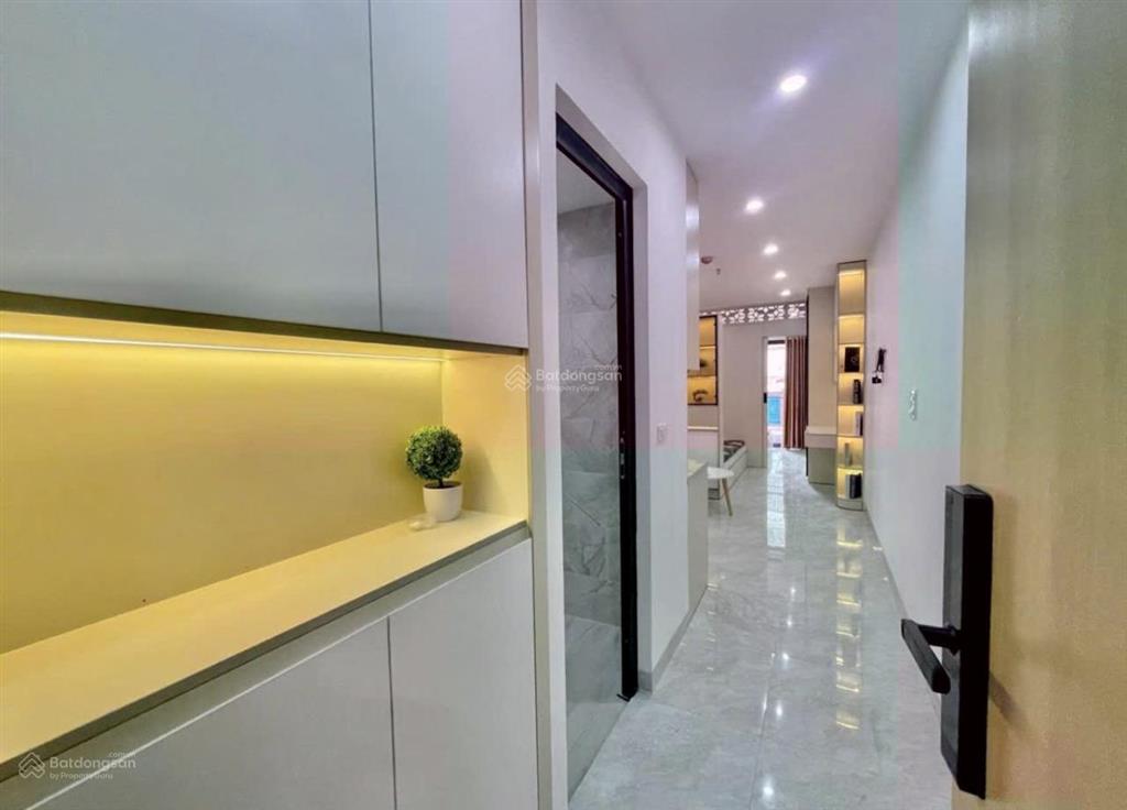 Bán ccmn kinh doanh tốt s 150m2  7tầng 1 tum  24phòng khép kín đường ô tô tránh . giá ~ 59 tỷ