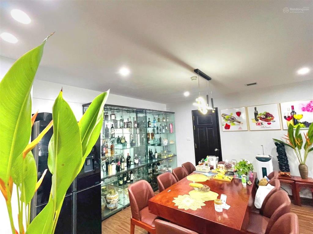 Siêu vip cơ hội sở hữu căn hộ cao cấp view hồ ngọc khánh  lotte  trung tâm ba đình  căn