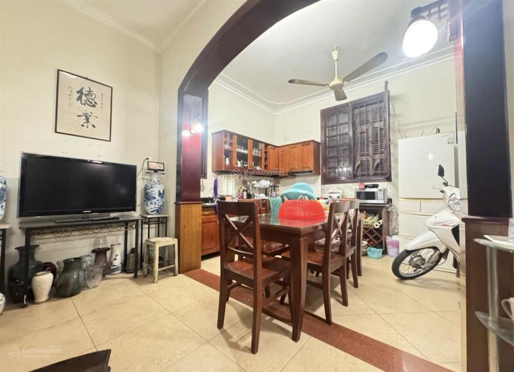 Nhà nguyễn đình thi gần sát hồ tây  dân cư văn minh  tiện ích ngập tràn  tốt cho sức khoẻ.s82m2