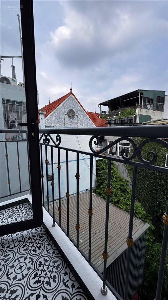Nhà trung tâm ba đình  3 thoáng. dt 45m2 / 5 tầng tm / 13.8 tỷ