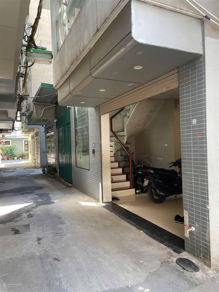 Nhà phân lô quân đội  lô góc  ô tô qua cửa. dt 48/55m² / 4 tầng / 17,9 tỷ