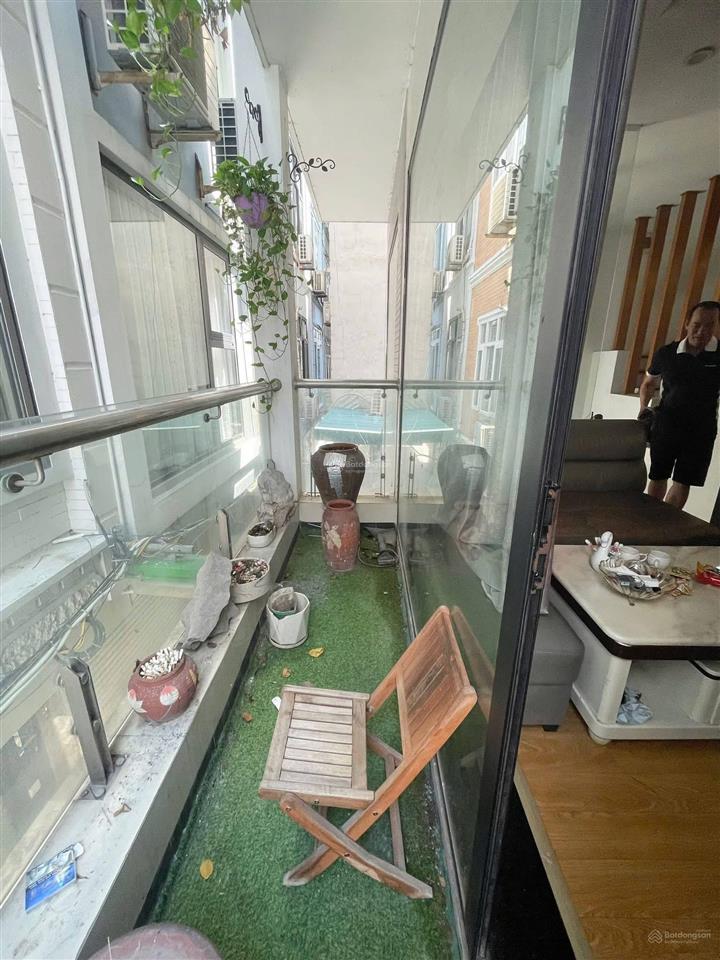 Nhà phân lô quân đội  lô góc  ô tô qua cửa. dt 48/55m² / 4 tầng / 17,9 tỷ