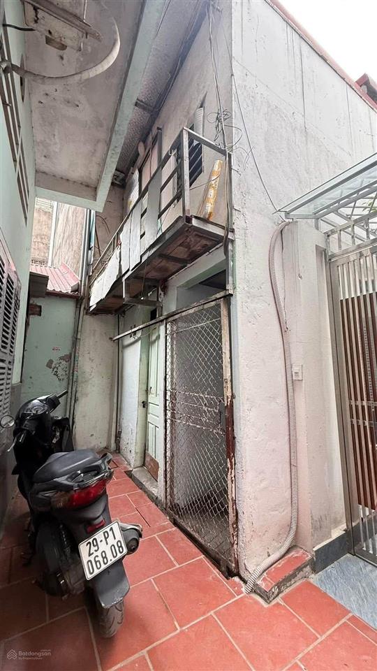 Bán đất vàng ba đình tặng nhà 2 tầng cũ. dt 44m2/ 8.81tỷ