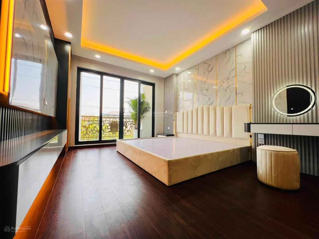 Nhà đường giải phóng, dt 85m2  6 tầng  26 tỷ đã giảm sâu