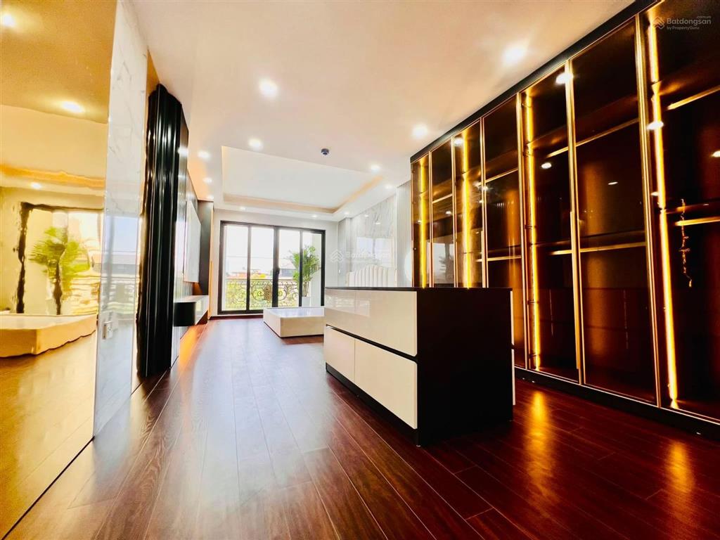 Nhà đường giải phóng, dt 85m2  6 tầng  26 tỷ đã giảm sâu