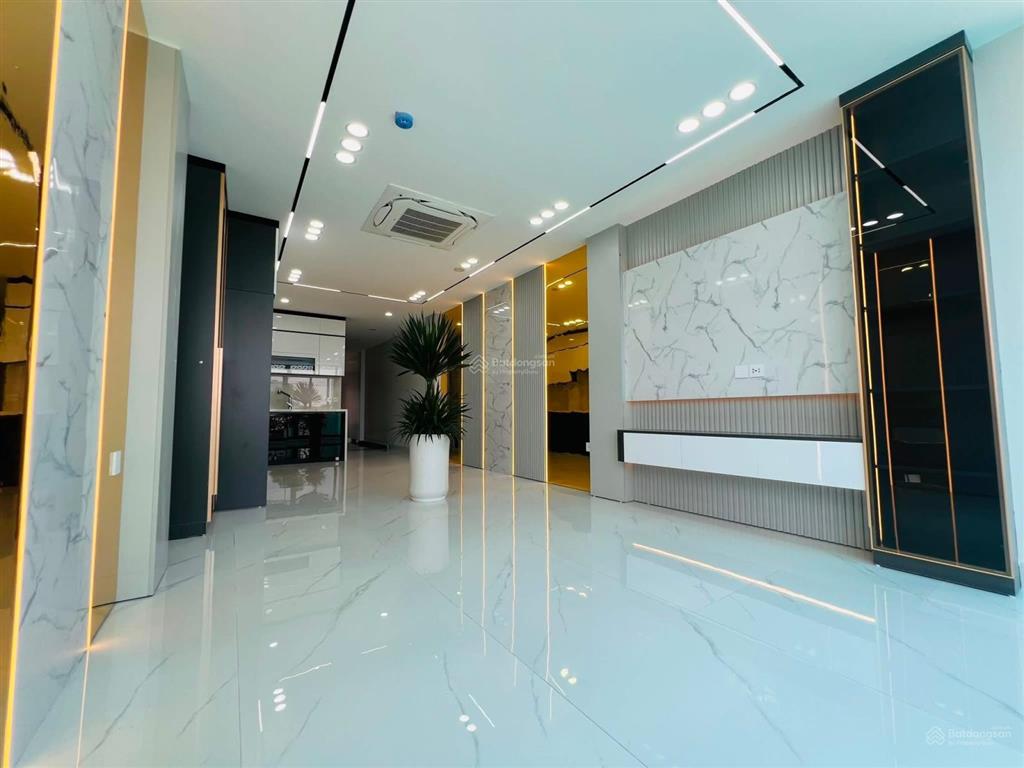 Nhà đường giải phóng, dt 85m2  6 tầng  26 tỷ đã giảm sâu